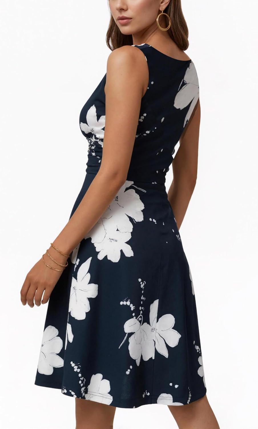 Oyamiki Summer Dresses for Women V Neck Sleeveless Sundress Beach Floral Swing Casual Dress with Pockets - Image 2