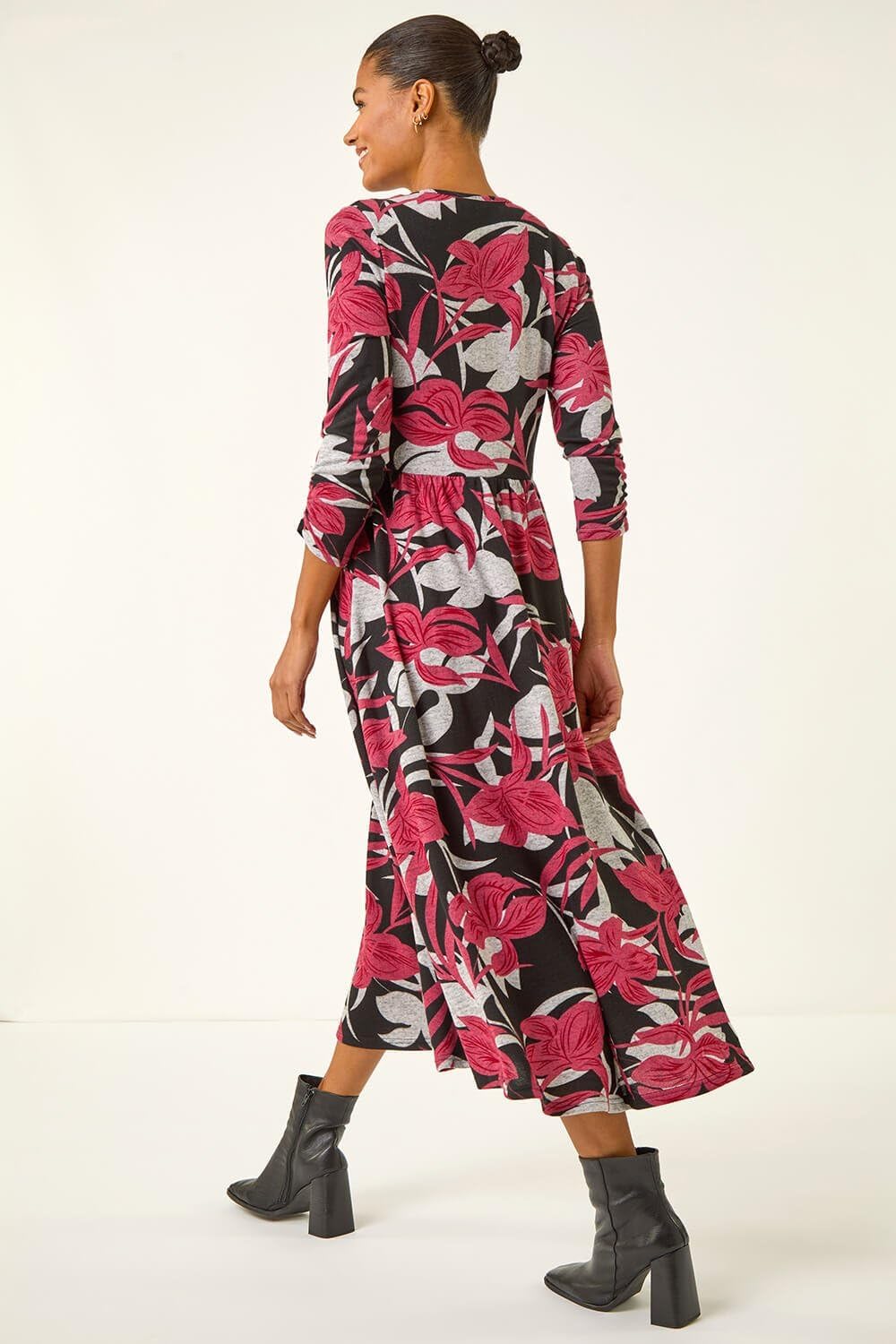 Roman Originals Midi Dress with Pockets for Women UK Ladies Stretchy Jersey Maxi Long 3/4 Length Sleeve Gathered High Waist Boho Flattering Skater Swing Fit Flare - Image 4