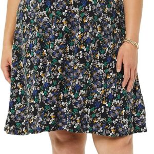 Amazon Essentials Women’s Short-Sleeve V-Neck Fit and Flare Floral Jersey Dress