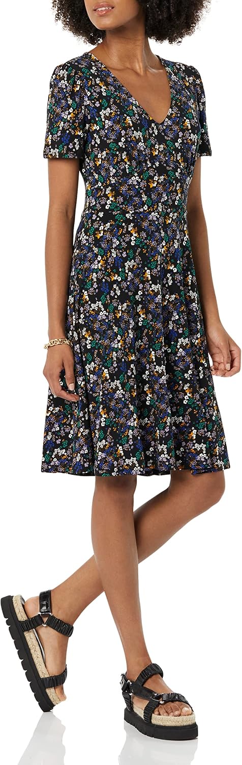 Amazon Essentials Women's Short-Sleeve V-Neck Fit and Flare Floral Jersey Dress - Image 5